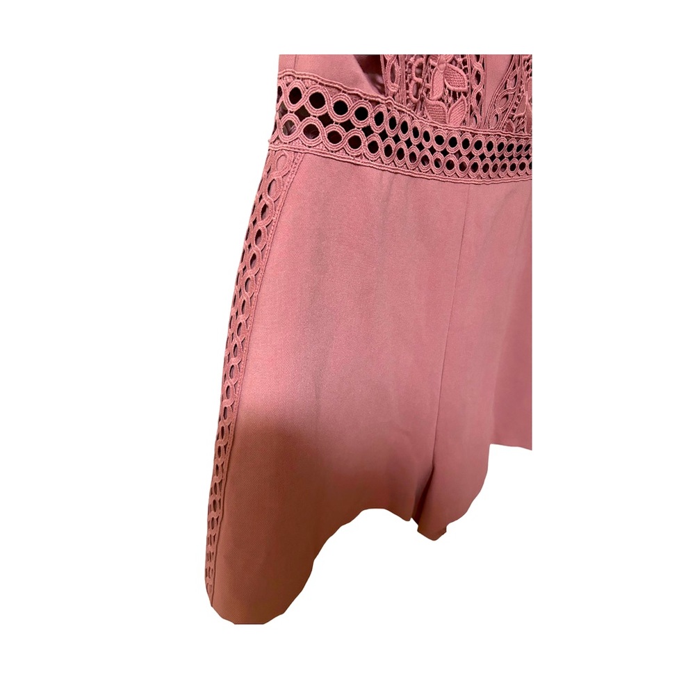 Ladies Lace romper - Picture 5 of 5
